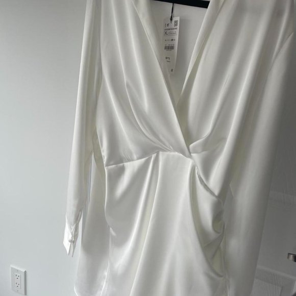 Zara Dress White Size XL Short Satin Dress - Picture 3 of 4